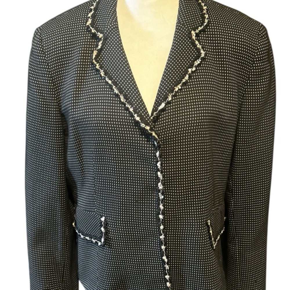 Nipon Boutique 12 Petite Black and White Blazer with Contrast Piping